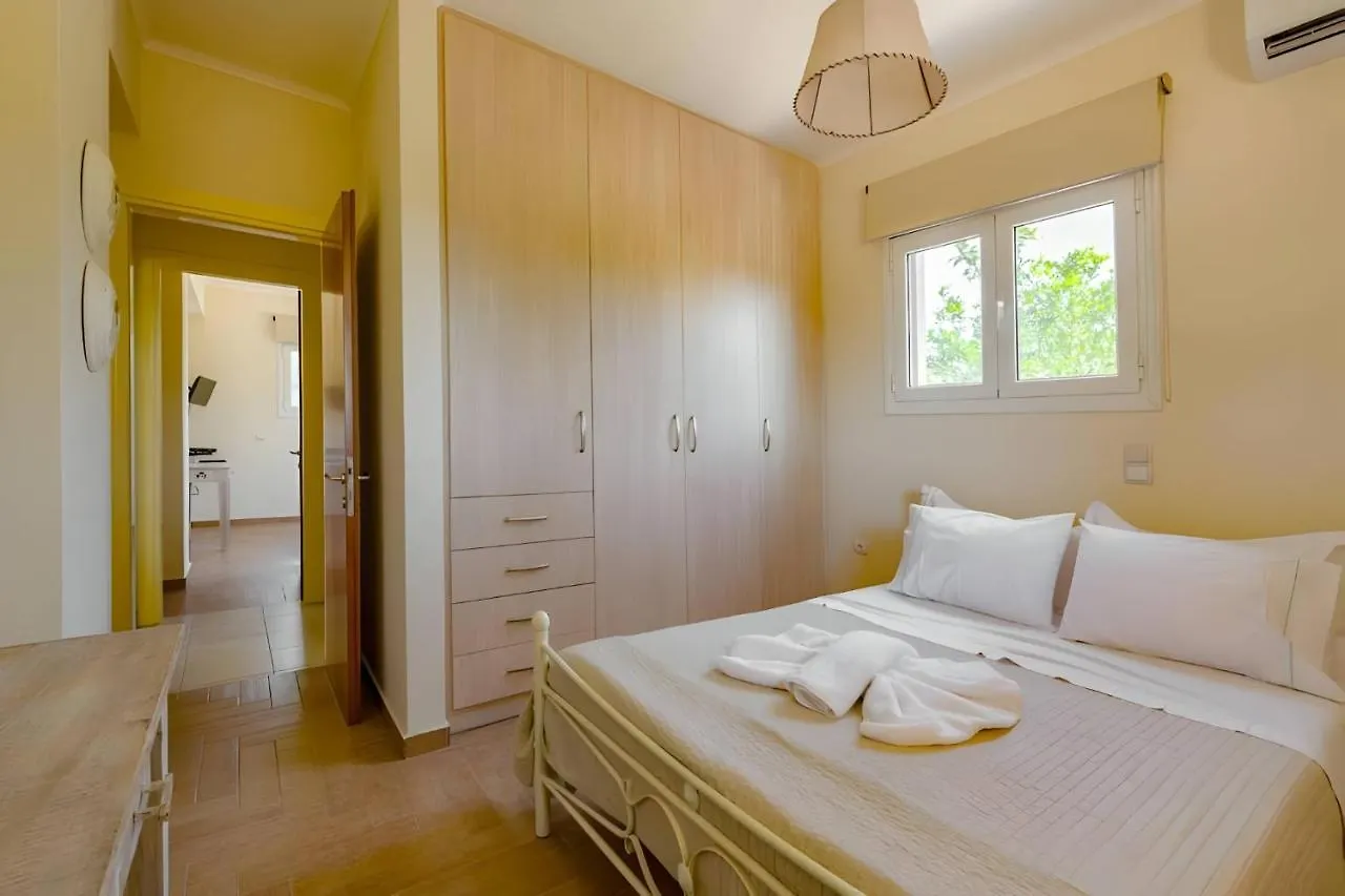 A Casa D'Irene Apartment Mantzavinata Greece